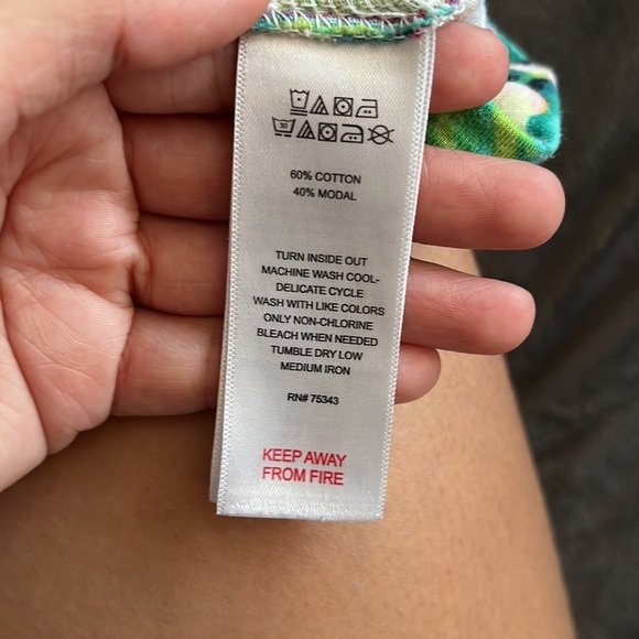 “Tommy Bahama” Floral sleepwear shorts size XS” - Picture 7 of 7